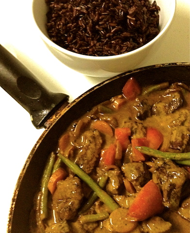 bushfood curry with vegetarian alternative